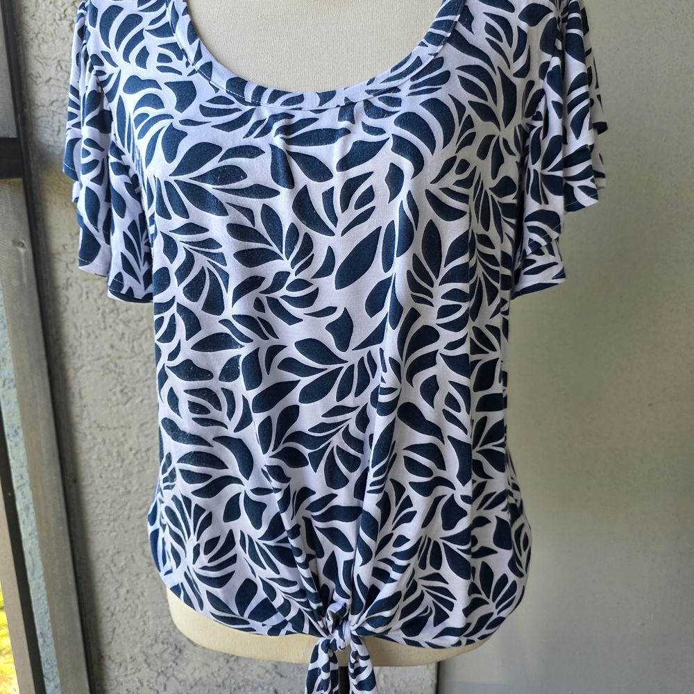 Navy and White Leaf Print Women's Top